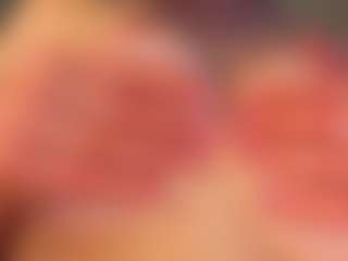 Live cam show with CarryPietras - Petite on studioflirtlive.com