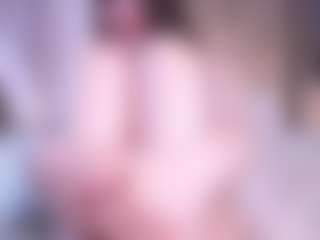 Live cam show with CarryPietras - Brown Hair Petite on Dare Cams