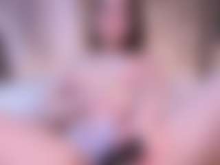 Live cam show with CarryPietras - Striptease Asian on sexytreat.net
