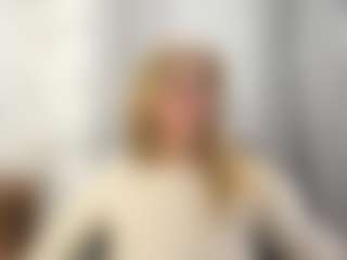 CristalHutchen's Live Sex Cam Show
