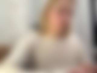 CristalHutchen's Live Sex Cam Show