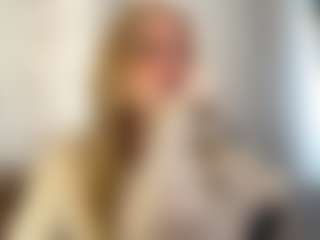 Live cam show with CristalHutchen - Lovense on galaxygirlnitro.com