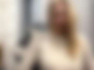 CristalHutchen's Live Sex Cam Show