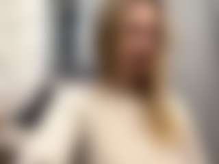 CristalHutchen's Live Sex Cam Show