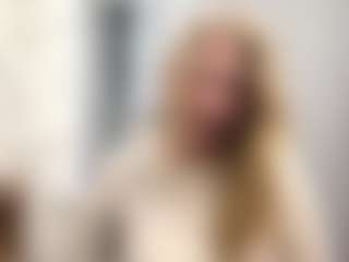 Live cam show with CristalHutchen - Control on CamwithHer