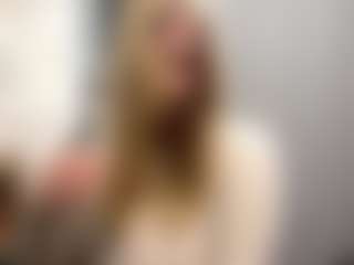 Live cam show with CristalHutchen - Skinny on Cam Slut