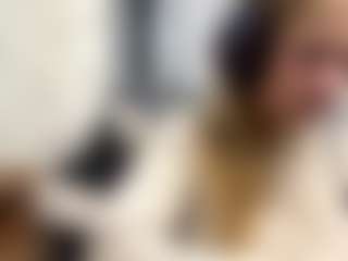 Live cam show with CristalHutchen - Doggy Style on instabang