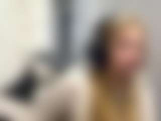 Live cam show with CristalHutchen - Dirty Talk on pussylord.com