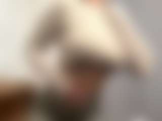 Live cam show with CristalHutchen - HD on googirlz