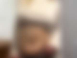 Live cam show with CristalHutchen - Blonde Hair on Instabang