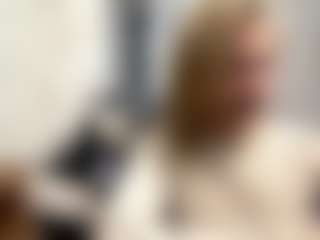 Live cam show with CristalHutchen - White on Stripli.com | united states