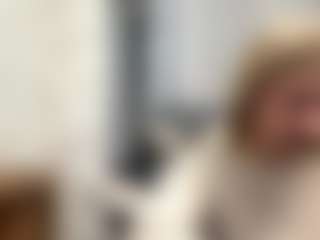 Live cam show with CristalHutchen - Solo on Latina Girls