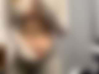 Live cam show with CristalHutchen - Normal on alttransgirls