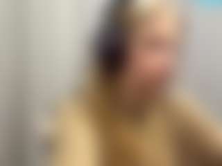 CristalHutchen's Live Sex Cam Show