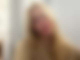 Live cam show with CristalHutchen - Skinny on mypornchat.com