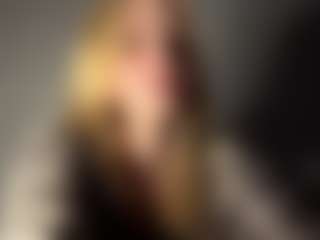 CristalHutchen's Live Sex Cam Show