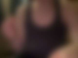 Live cam show with Miss Desire - Striptease Young Adult on AdultVida.com