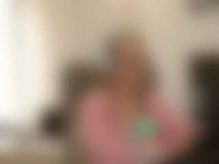 Live cam show with JaniceCerrillo - Dance on Fit Hotties