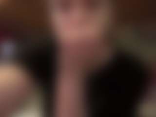 Live cam show with Kate - Flirt on chickslive.net