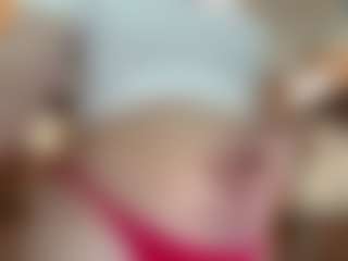 Live cam show with Kate - Flirt on CamwithHer