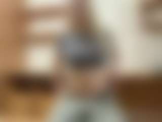 Live cam show with Kate - Average on Dolls Live