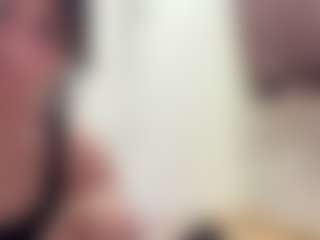 Live cam show with MichaeleHermanson - Strip on Camsoda