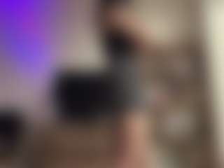 Live cam show with MichaeleHermanson - College Lovense on Chatstar