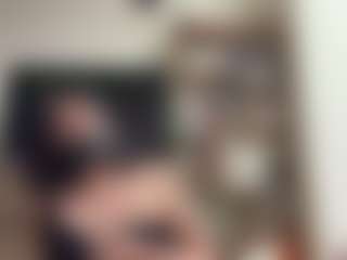 Live cam show with MichaeleHermanson - College Latina on nudelive.tv