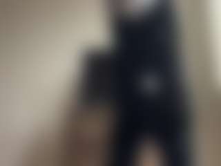 Live cam show with MichaeleHermanson - Butt Plug on TastyBlacksLive