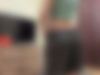 Live cam show with MichaeleHermanson - College Latina on crypto-cams