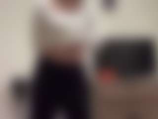 Live cam show with MichaeleHermanson - Bdsm MILF on Fit Hotties