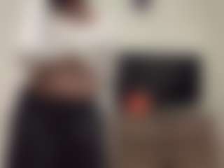 Live cam show with MichaeleHermanson - Hairy Pussy on Dolls Live