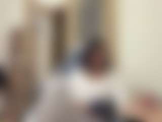 Live cam show with MichaeleHermanson - Hairy Pussy on xfollow cams