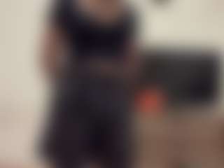 Live cam show with MichaeleHermanson - Hairy Pussy on camwithhim.com