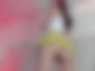 Live cam show with Valery - Petite on Uber Horny