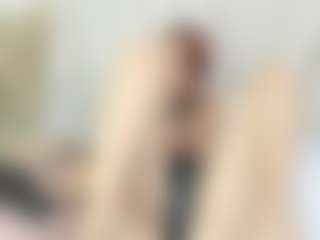 Live cam show with Valery - Lovense Petite on intimatelivegirls.com