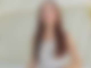Live cam show with Valery - Brown Hair Petite on Camsoda