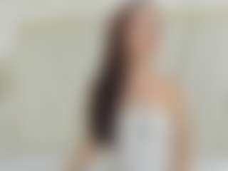 Live cam show with Valery - Brown Hair Petite on Camsoda