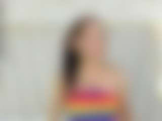 Live cam show with Valery - Petite on Camsoda