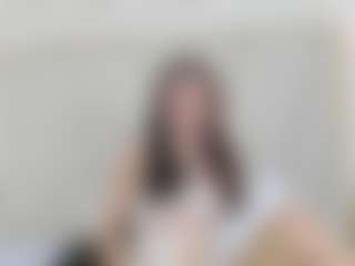 Live cam show with Valery - Brown Hair Petite on https://playwithruby.com