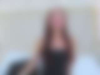 Live cam show with Valery - Skinny on SpunkLive
