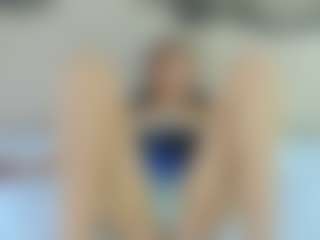 Live cam show with Valery - Sexwebcam Brown Hair on Big Tits