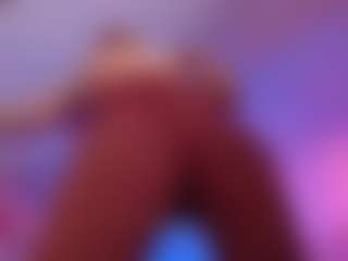 VelttRed's Live Sex Cam Show