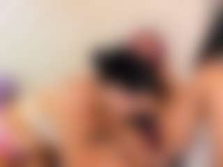 AnnieVanegas's Live Sex Cam Show