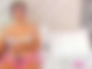 AnnieVanegas's Live Sex Cam Show