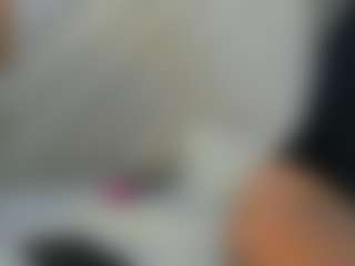 AnnieVanegas's Live Sex Cam Show