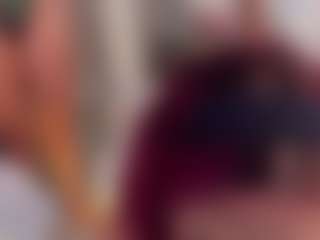 Live cam show with AnnieVanegas - Petite on Camming Site