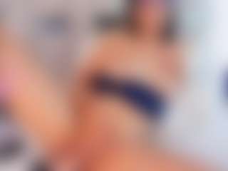 AnnieVanegas's Live Sex Cam Show