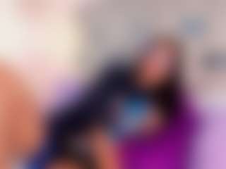 AnnieVanegas's Live Sex Cam Show