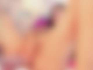 Live cam show with AnnieVanegas - Fuck Machine on studioflirtlive.com